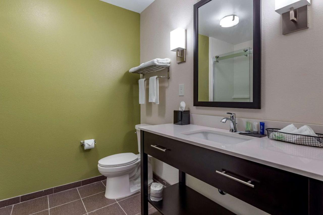 Sleep Inn & Suites Crosby Εξωτερικό φωτογραφία