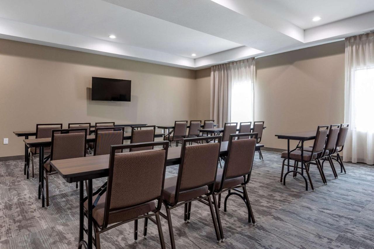 Sleep Inn & Suites Crosby Εξωτερικό φωτογραφία